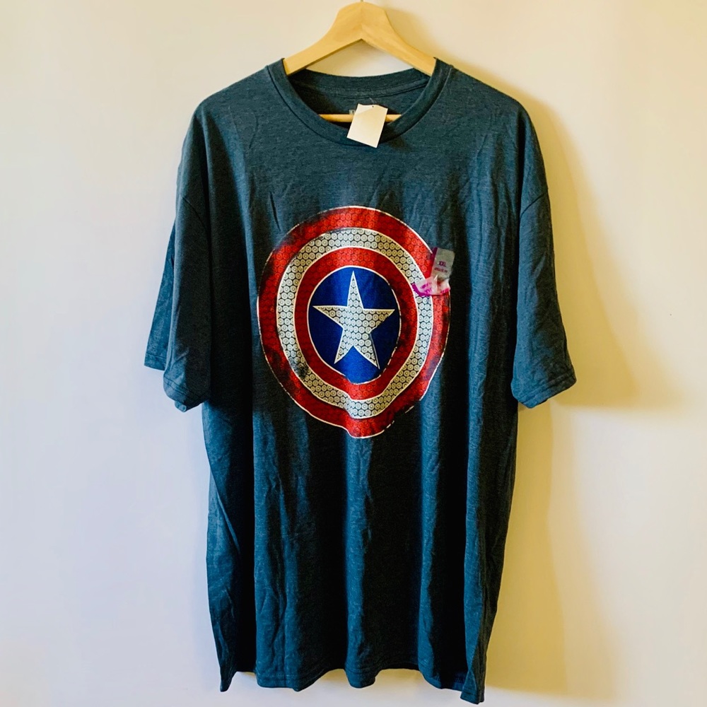 Marvel Captain America T-Shirt -NWT